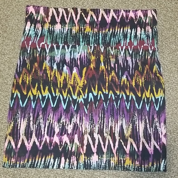 Skirts - Picture 7 of 7